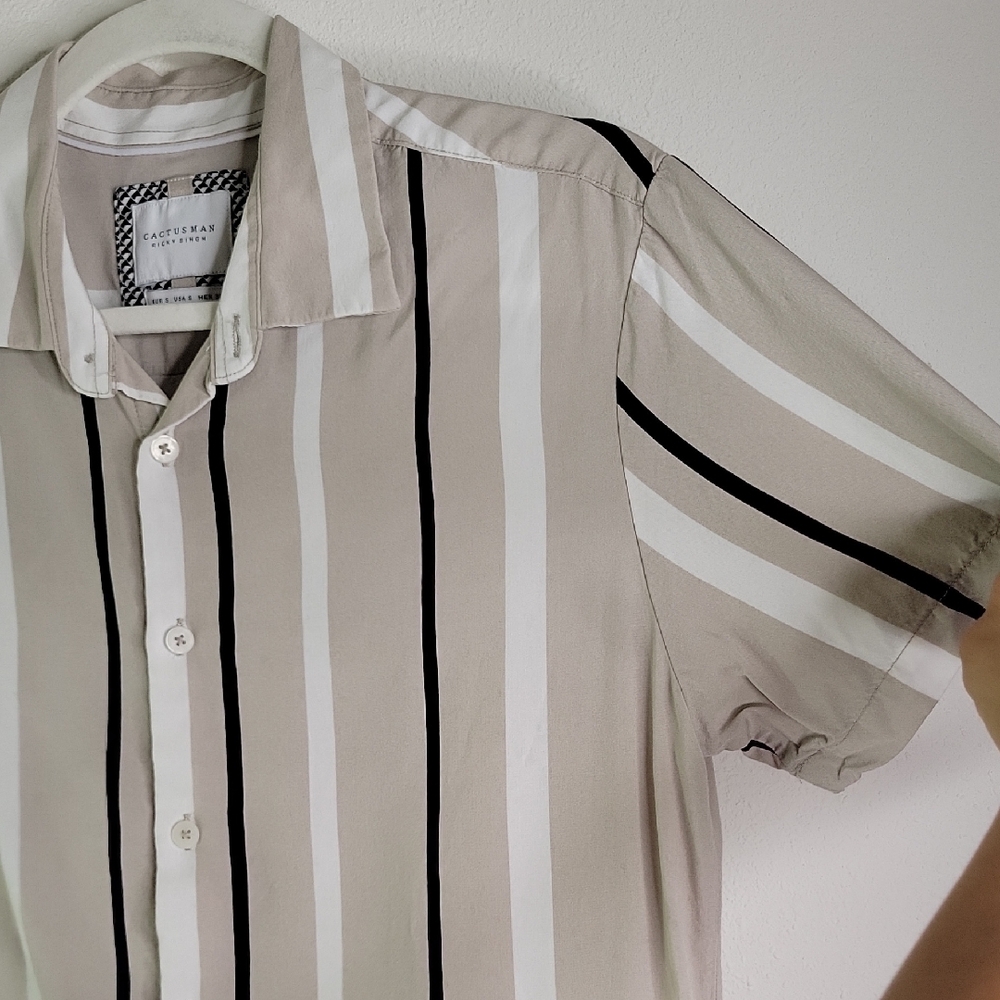 Cactus Man By Ricky Singh Striped Beige and White Men's Shirt - Small - Picture 4 of 7